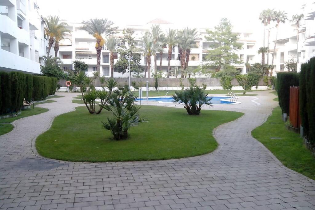 Bonito Apartamento De 3 Hab. Con Jardin Ρόζες Εξωτερικό φωτογραφία