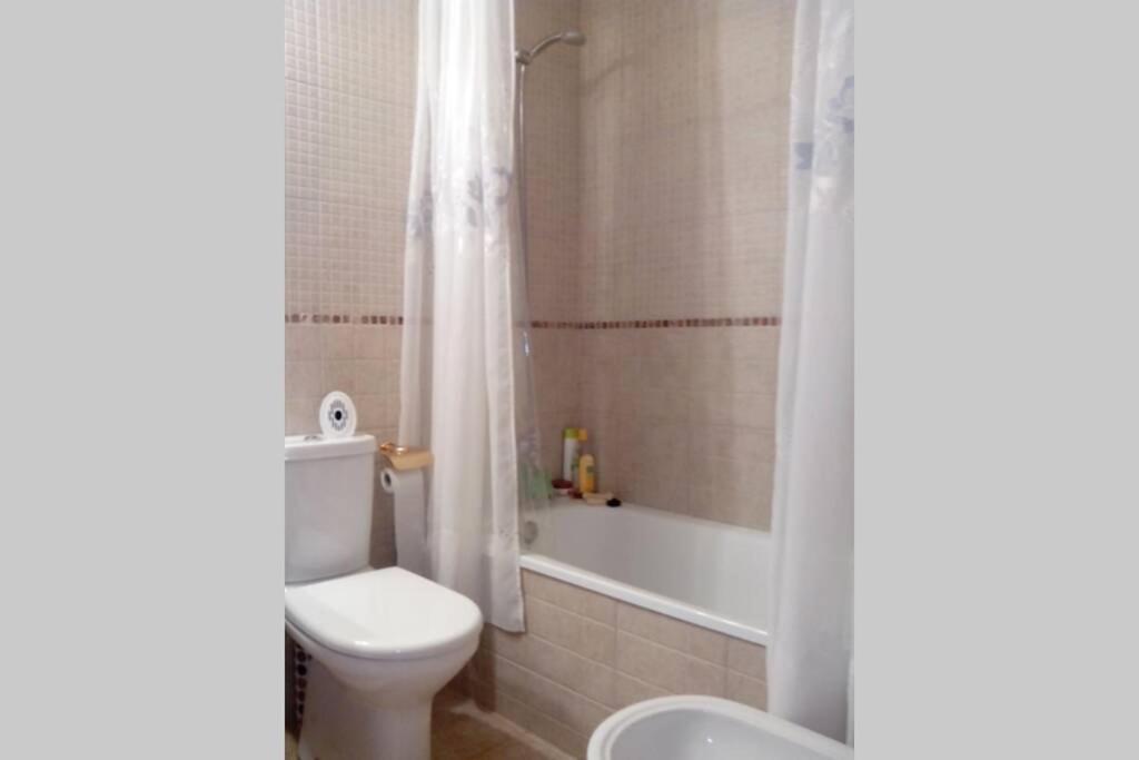 Bonito Apartamento De 3 Hab. Con Jardin Ρόζες Εξωτερικό φωτογραφία